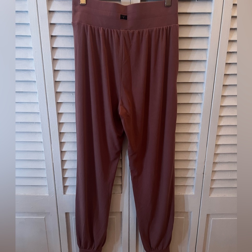 Victoria Secret-Featherweight Ribbed Joggers - Picture 2 of 7